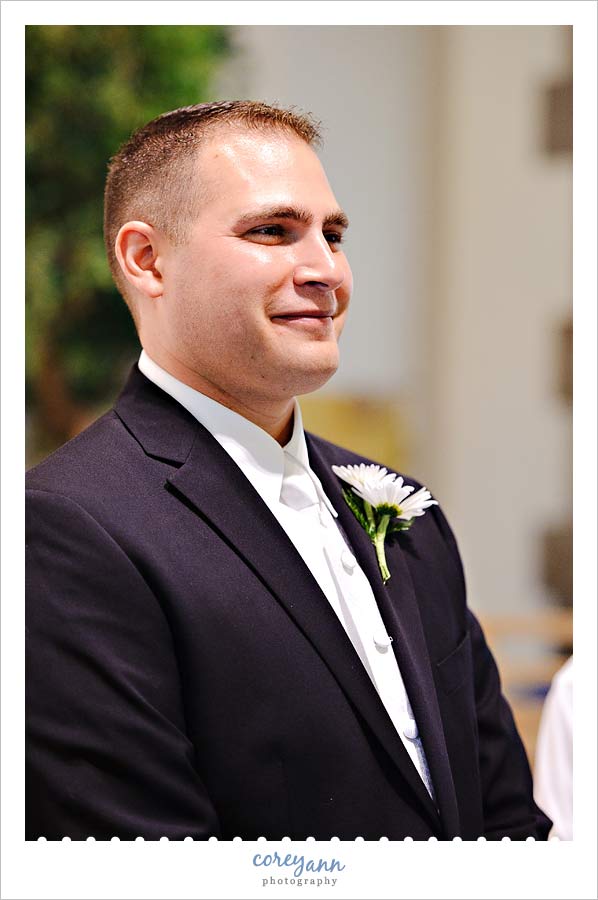 groom waiting for bride at university of akron chapel