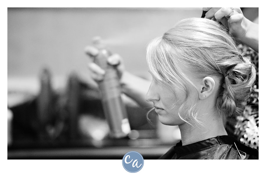 bride getting hair done at glidden house in cleveland