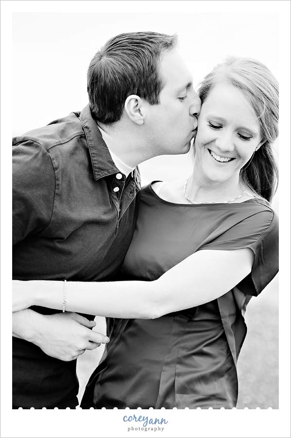 engagement session at mentor headlands beach in mentor ohio