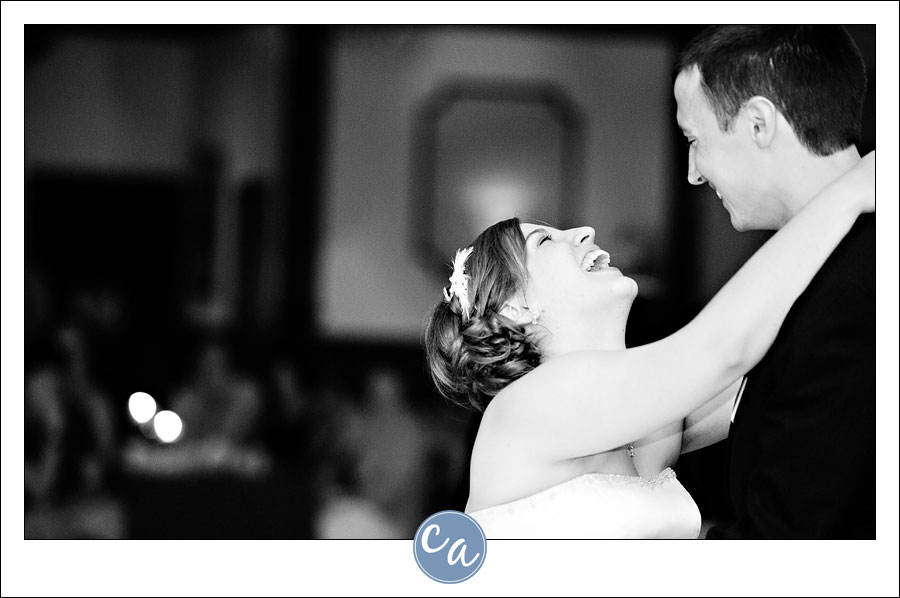 bride and groom first dance in mansfield ohio