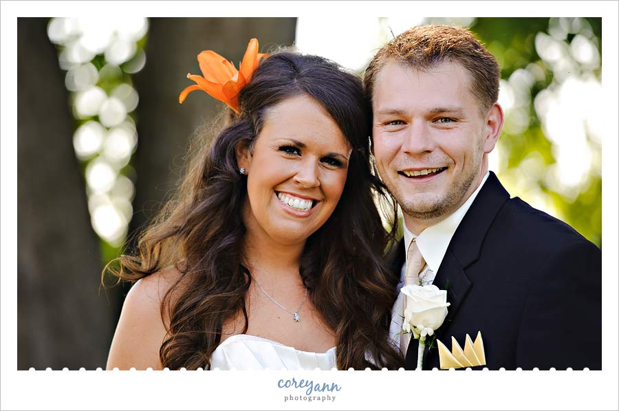 bride and groom at edgewater park in cleveland ohio