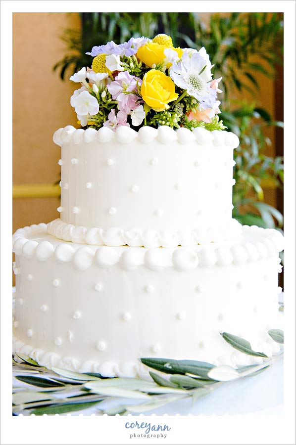 corbo's wedding cake in cleveland ohio
