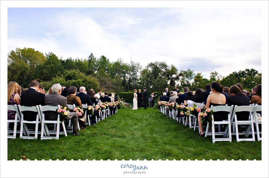 Outdoor ceremony at kirtland country club