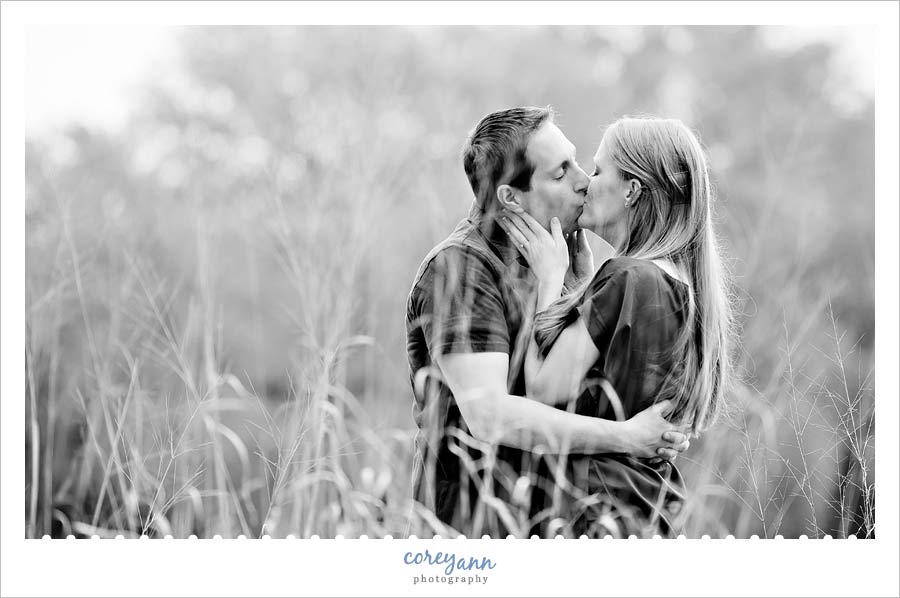 engagement session at mentor headlands beach in mentor ohio
